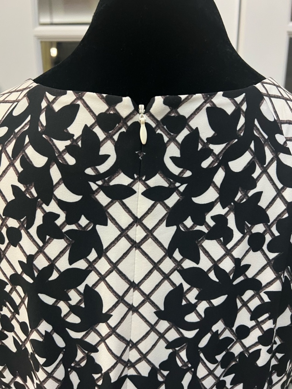Eliza J black white and pink Stretch Knit dress size 18W EUC - Picture 5 of 8